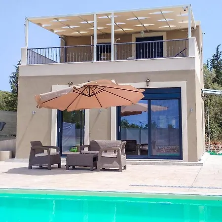 Alexandra Villa *